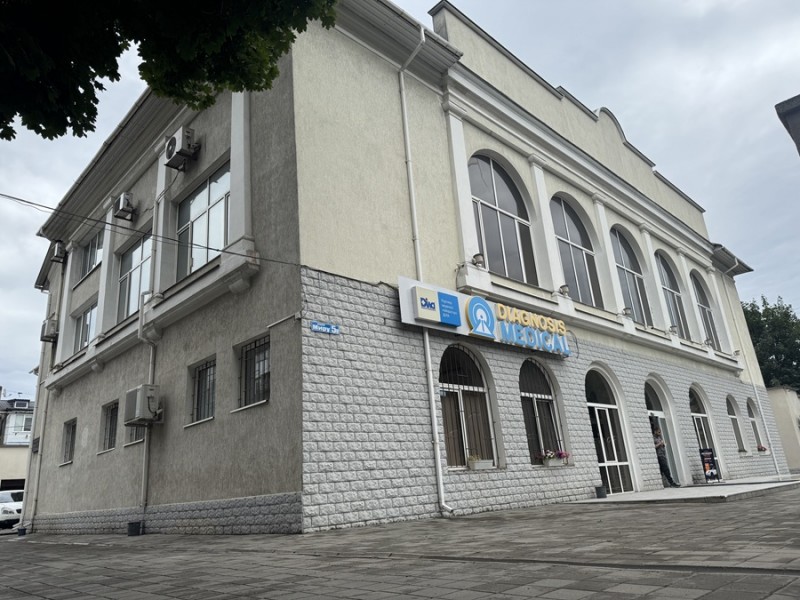 Здание Мира проспект