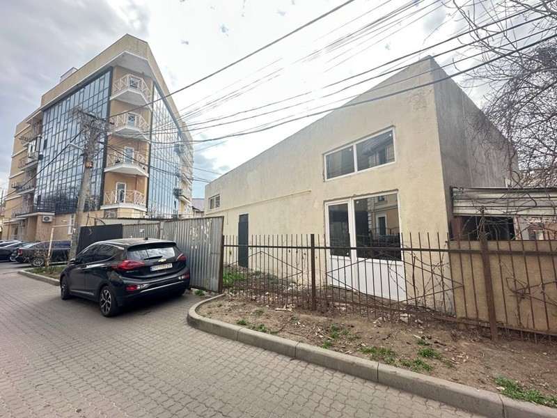 Здание Украина, Одесса, Приморский район, Леваневского тупик