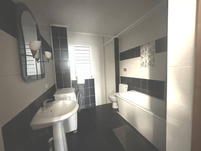 Здание Бригадная