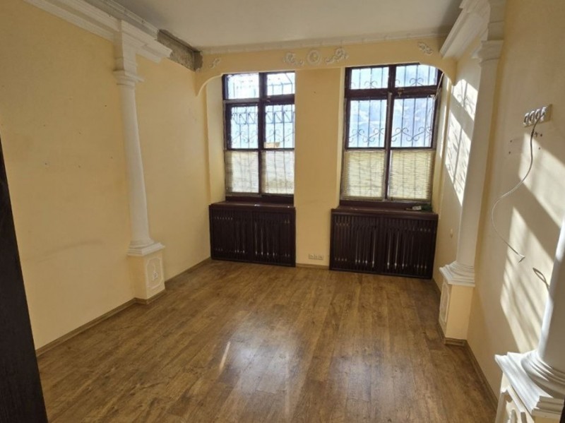 Здание Большая Арнаутская