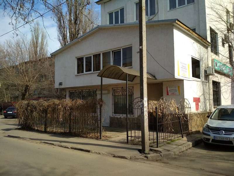 Здание Украина, Одесса, Малиновский район, Новаторов
