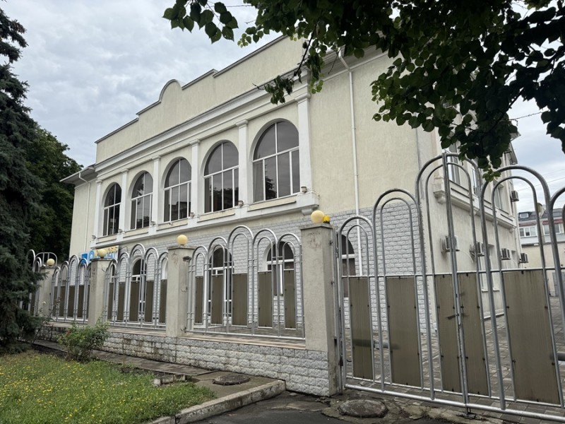 Здание Мира проспект