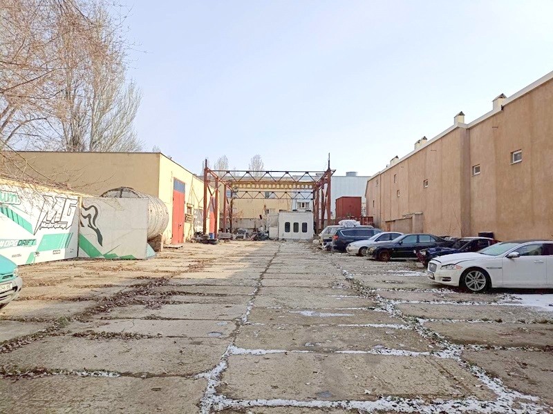 Здания Андриевского