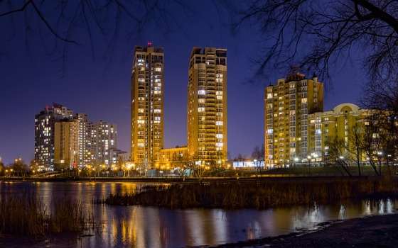 житлові будинки у Києві