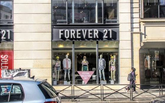 Forever 21 - сеть магазинов одежды