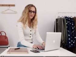 12-08-2013 Як розпочати свій бізнес із продажу одягу