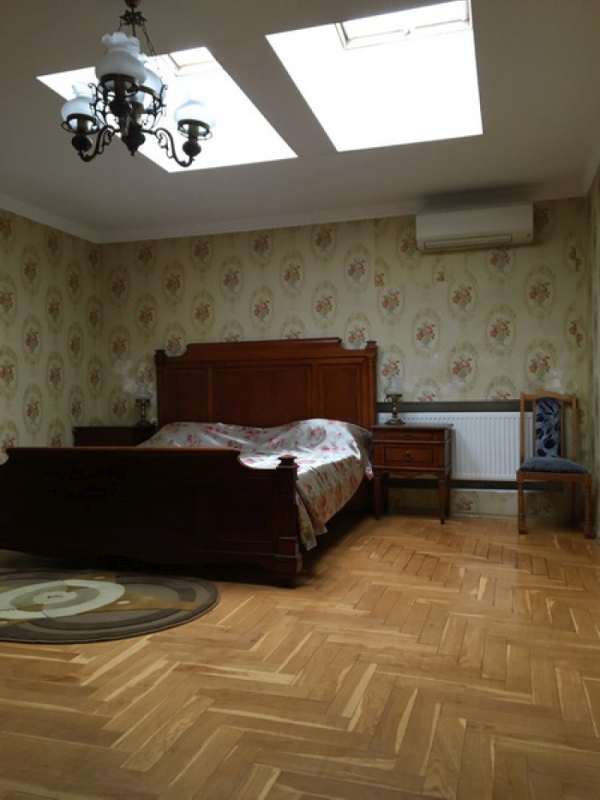 4-комнатная квартира Екатерининская площадь