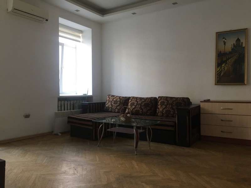 3-комнатная квартира Одесса, Центр, ул. Льва Толстого
