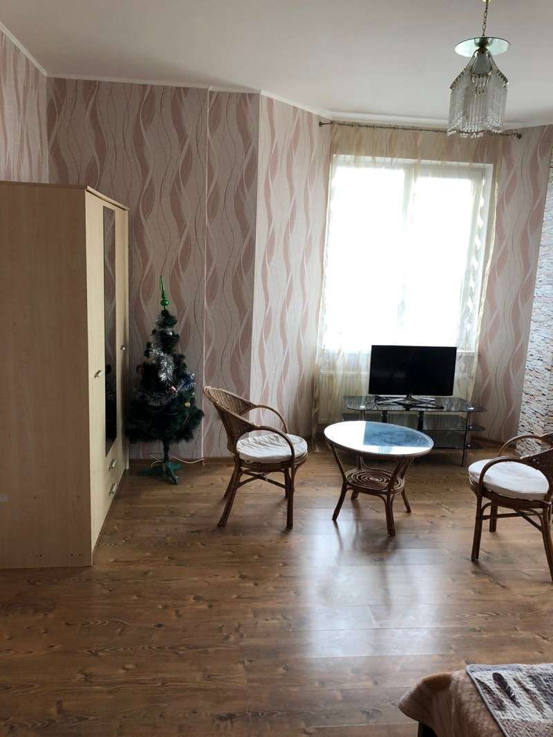 2-кімнатна квартира Середньофонтанська