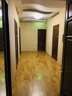 Фото 2: 4-комнатная квартира в Одессе Приморский район Цена аренды 900