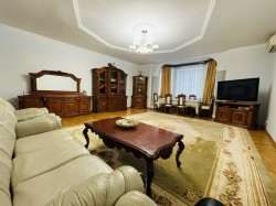 Фото 9: 4-комнатная квартира в Одессе Приморский район Цена аренды 900