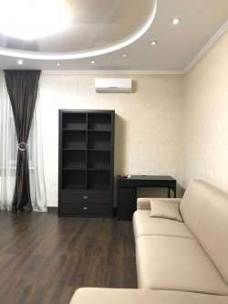 Фото 1: 1-комнатная квартира в Одессе Приморский район Цена аренды 9500